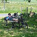 Cycliste au repos après une grosse journée de chevauchée!