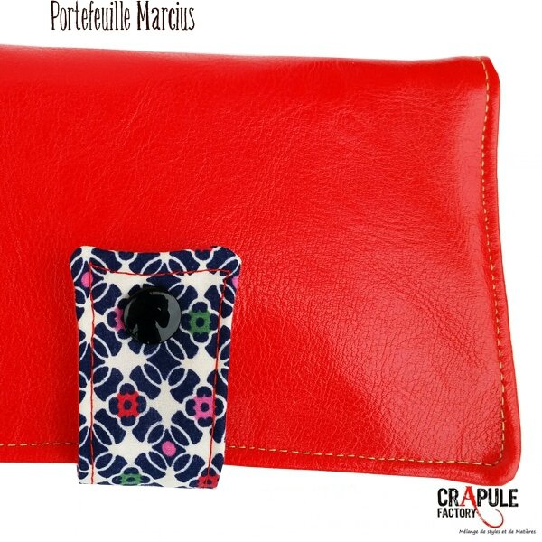 portefeuille-marcius-original-retro-pop-cuir-synthetique-rouge-brillant-motifs-fleurs-colorees- (1)
