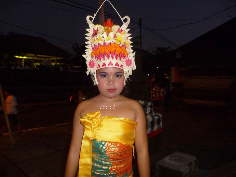  BALI  Ubud costume  traditionnel  Photo de 2008 10 Bali  