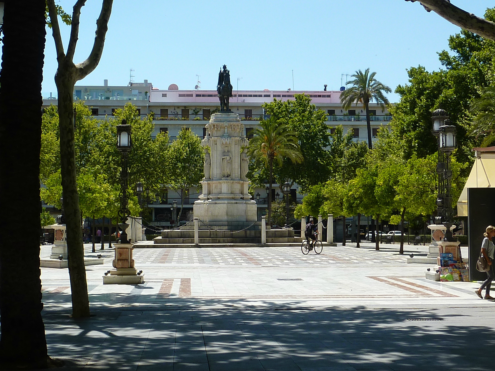 Statue de Ferdinand III à Séville