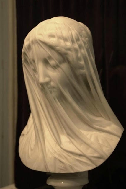 Vierge voilée Musée de Valenciennes