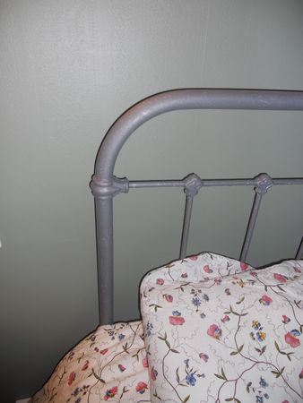 chambre_vertdegris_lit_metaline