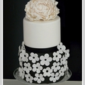 wedding cake noir et blanc 1