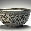 Bowl with flower scrolls, ming dynasty (1368-1644), reign of the hongwu emperor (1368-1398)