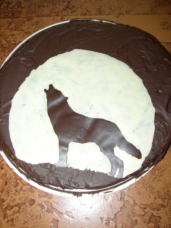 Loup Hurlant A La Lune Aussi Delicieux Qu Un Gateau