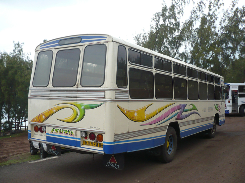ISUZU autobus Angel Destination Port Sud-Est (2)