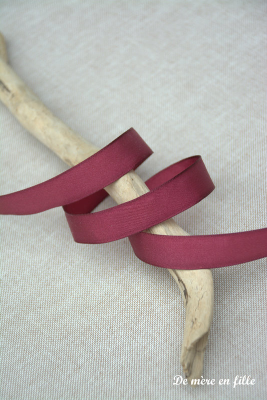 satin laitonné lie de vin