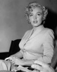 1952_06_Niagara_scene00222_BlueSuit_OnSet_010_Trial_010