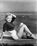 pt_632144_marilyn_a_la_plage_ou_l_icone_de_637x0_3