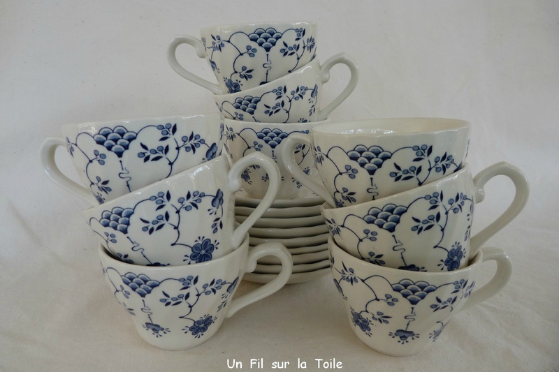 service thé café Boch tasses sous-tasses, théière, bleu gris pas cher –  MAISON DE FAMILLE BROCANTE ART DE LA TABLE