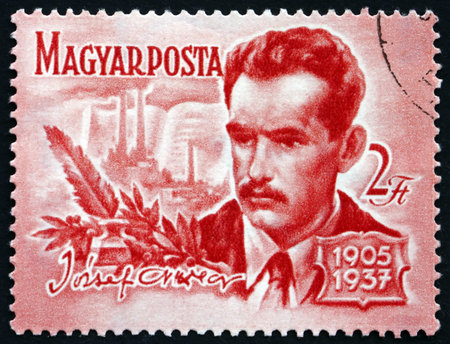 40667429-hongrie-circa-1955-un-timbre-imprimé-dans-la-hongrie-montre-atila-jozsef-poète-hongrois-vers-1955[1]