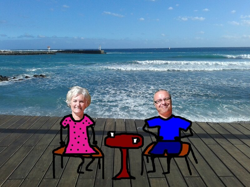 Nanoug et Michel devant la mer