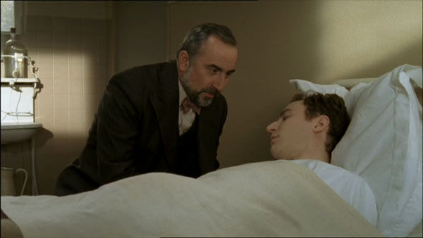 La Plume Empoisonnée Streaming Les Petits Meurtres d'Agatha Christie - La Plume Empoisonnée (Episode