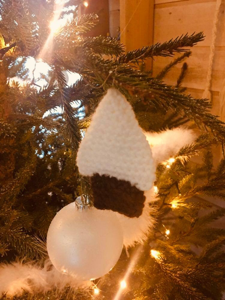 Tuto Gratuit Decoration Du Sapin Avec Du Crochet Un Petit Sapin Hariti Le Blog