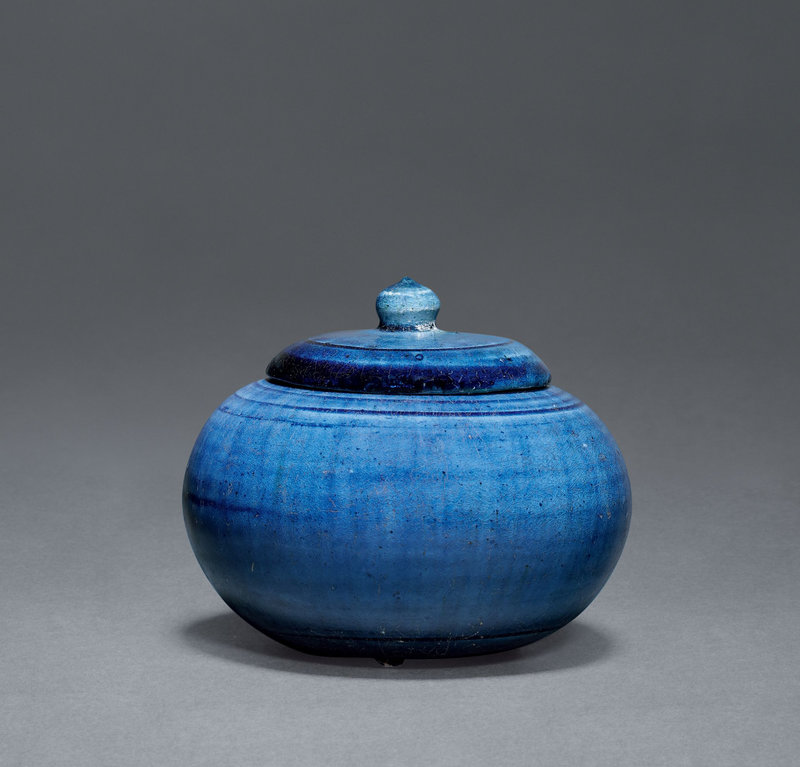 A blue-glazed globular jar and cover, Tang dynasty, 618-907
