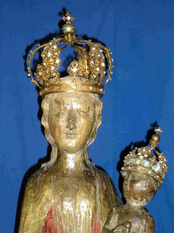 Verdelais, Basilique Notre Dame, statue de Notre Dame, détail