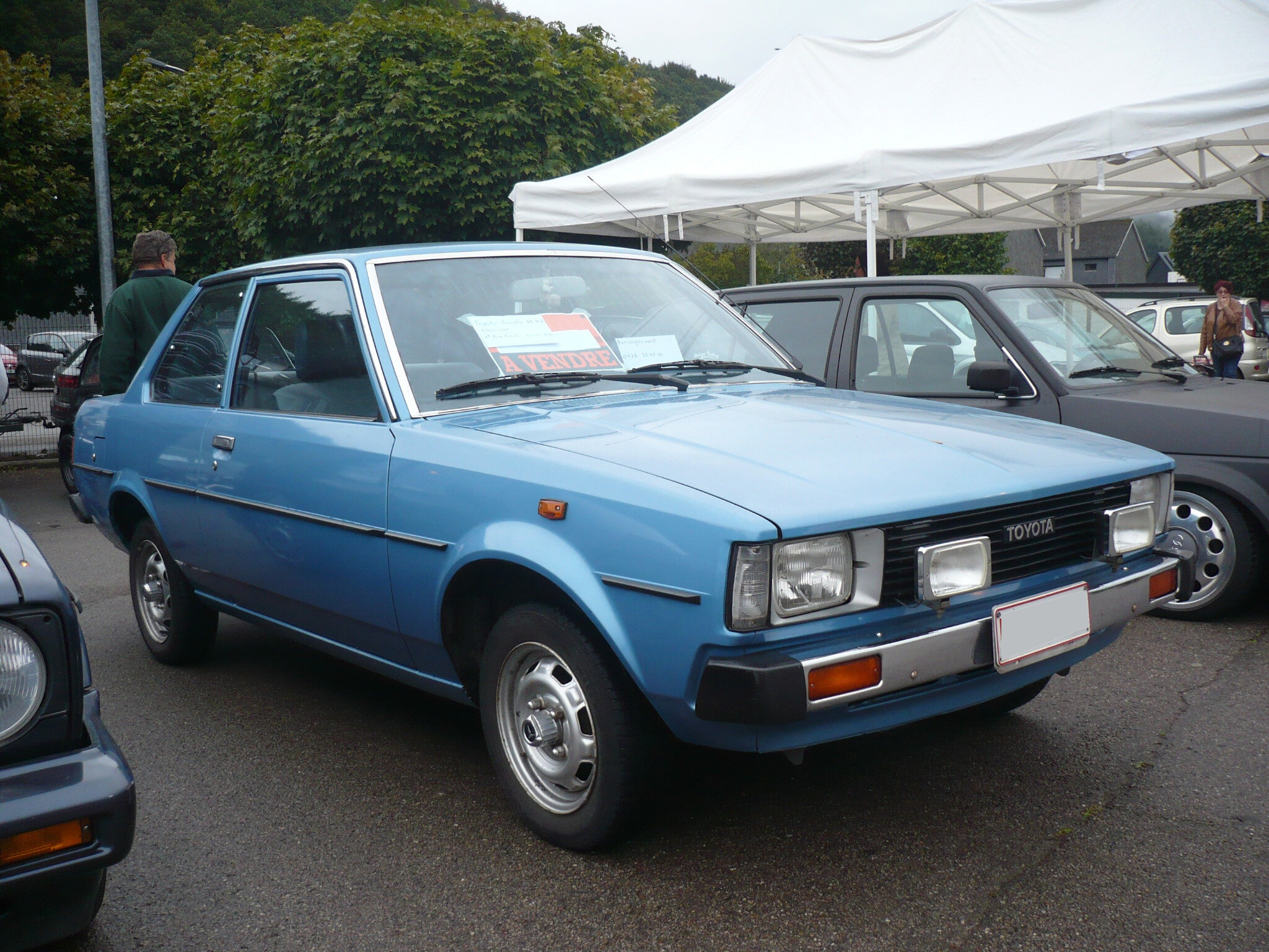 TOYOTA Corolla E70 DX berline 2 portes 1981 Malmedy (1) - Photo de 093 ...