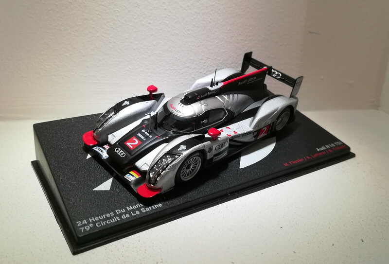 Audi R18 TDI (Ixo)
