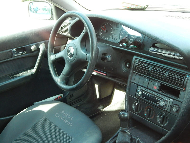 Audi100C42l4Dint