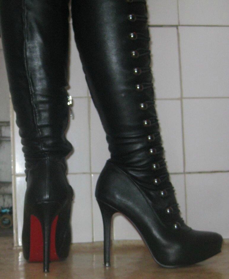 bottes cavalieres louboutin bottes cavalieres louboutin