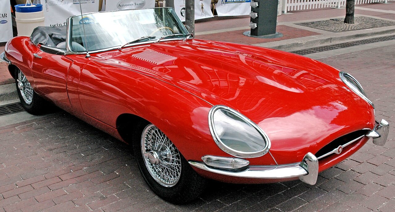 1280px-1963_Jaguar_XK-E_Roadster