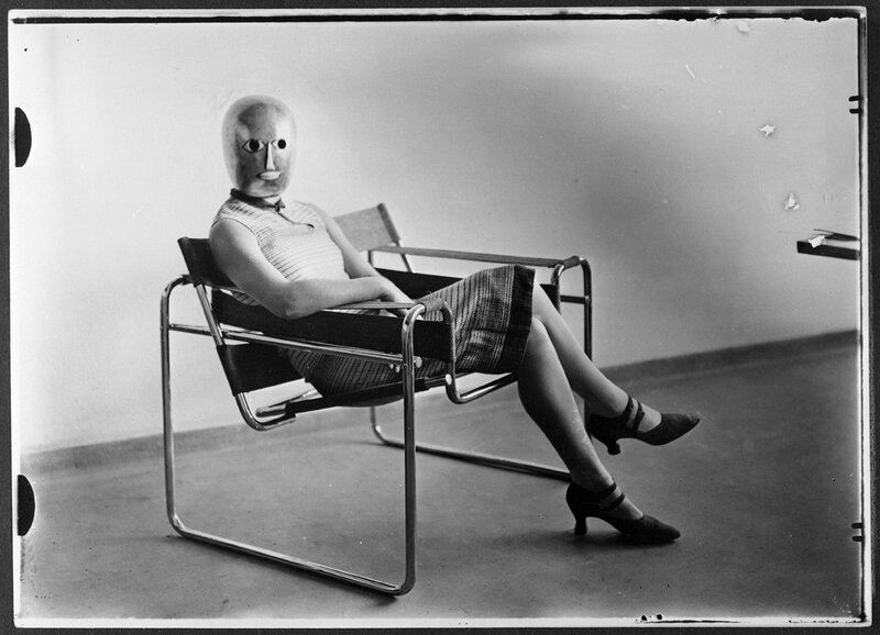 au-musee-des-arts-decoartifs-l-esprit-libre-du-bauhaus,M382275