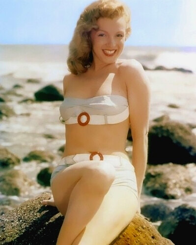 1947-beach-bikini_white_red2-011-1-by_willinger-1a