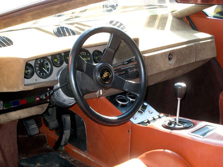 Lamborghini_countach_LP400_de_1976_05