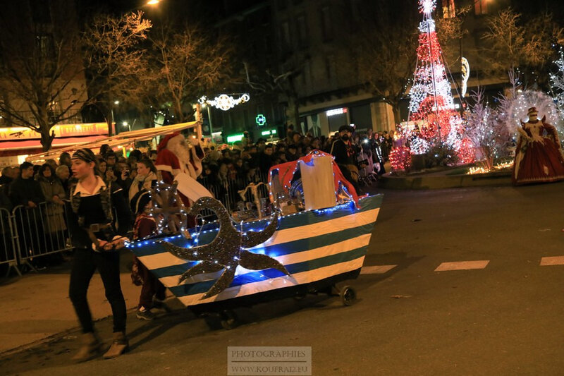 Photos JMP©Koufra 12 - Grande Parade Féérique de Noël - 15122019 - 0556