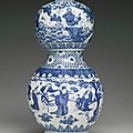 A blue and white double-gourd vase, ming dynasty, jiajing period