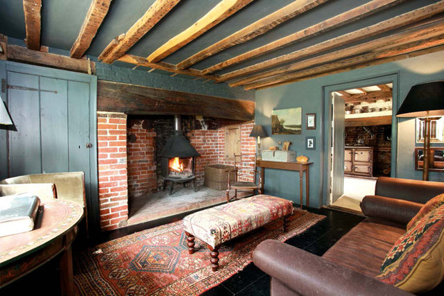 Walnuts-Farm-interior