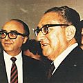 K issinger, ancien secretaire d'état americain