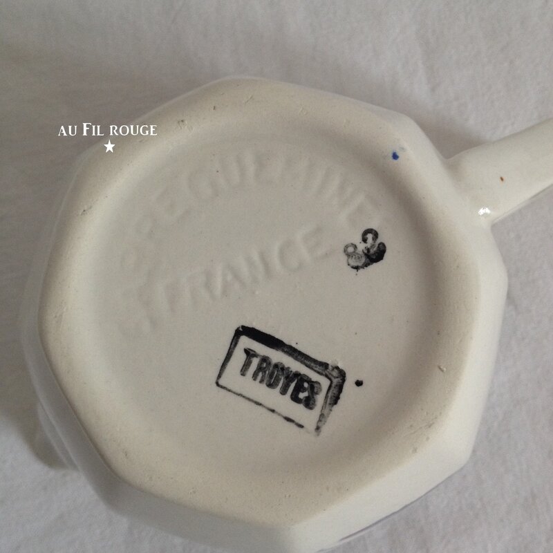 Pot___cr_me_Troyes_9_cm_estampille