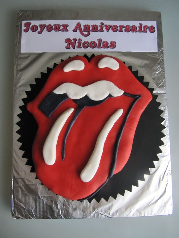 Gateau Langue Rolling Stones The Rolling Stones Tongue Birthday Cake Du Bruit Dans La Map