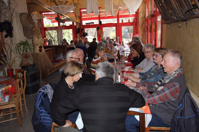 Une grande tablée où régnait la convivialité en ce dimanche