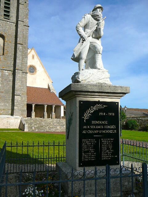Bombon-Monument-14-18-39-45
