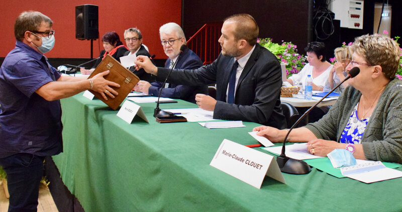 CONSEIL MUNICIPAL 2020 ÉLECTION COLLÈGE SÉNATEURS VOTE Hervé Souply