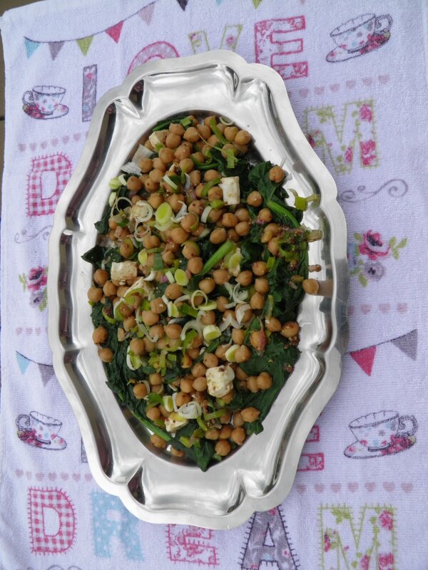 Plat Complet Salade Pois Chiches Epinards Poireaux Et Feta
