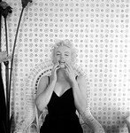 1956_feb_CecilBeaton_Black_0010_010_1