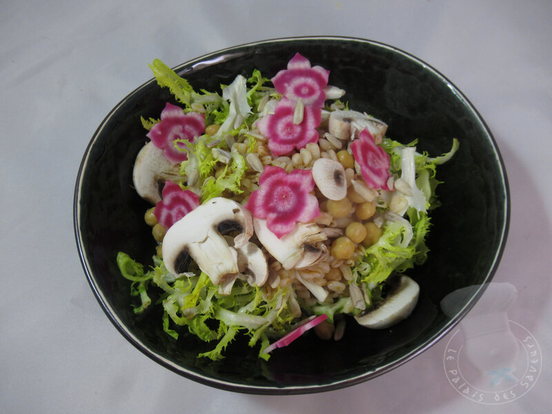 Salade de blé, betterave et champignons