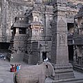 Temple Kailasha, sanctuaire creusé dans la roche. Ellora