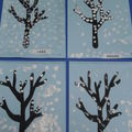 836-Des arbres enneigés en petite section.