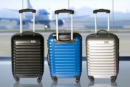 Pourquoi voyager avec une petite valise cabine - Blog voyage et valise  autour du monde