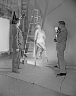 1952-02-LA-Fox_Studio-WNM_publicity-set-030-1-by_earl_theisen-1-GF