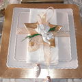 Table noël crème, or