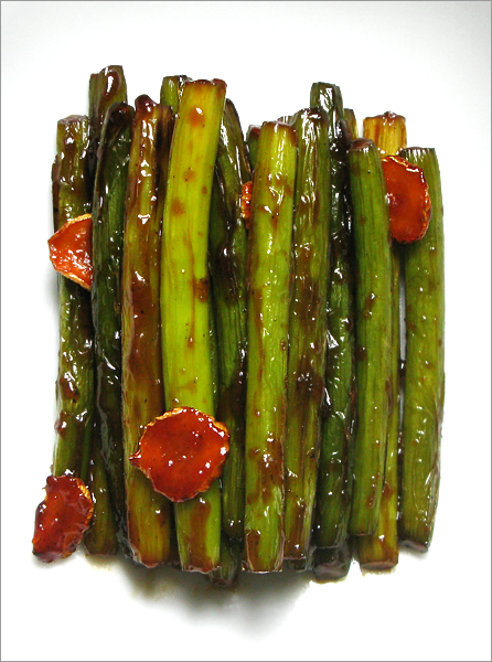 Tiges verts d'ail sauce gochujang