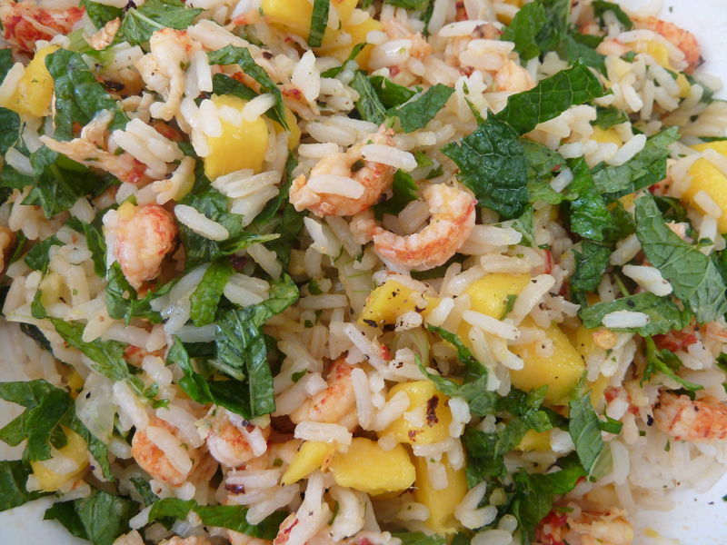 Salade De Riz Aux Ecrevisses Mangue Et Menthe Mercredirose