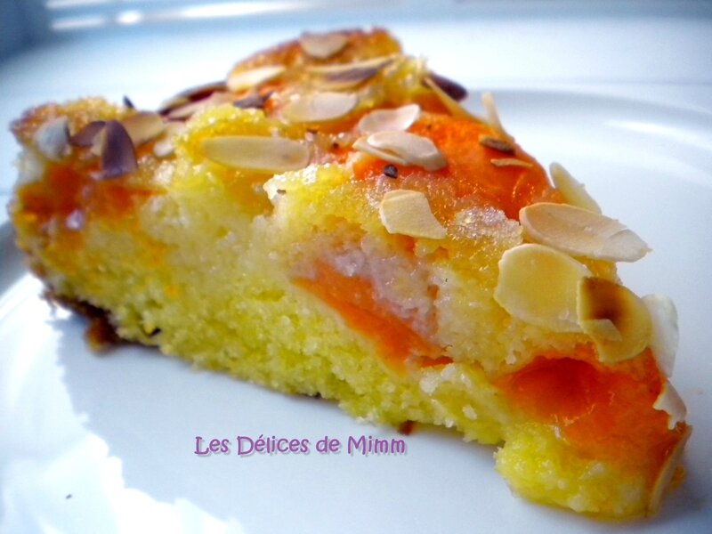 Gâteau moelleux aux abricots et amandes 6