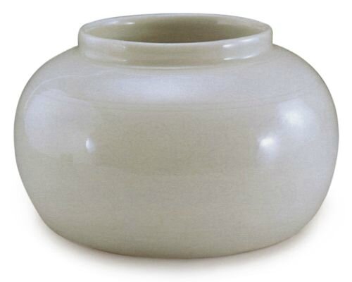 A tianbai-glazed jar, Ming dynasty, Yongle period