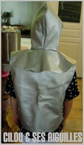 armure et casque dos